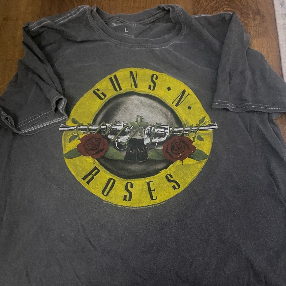 Vintage Guns N Roses gray t shirt